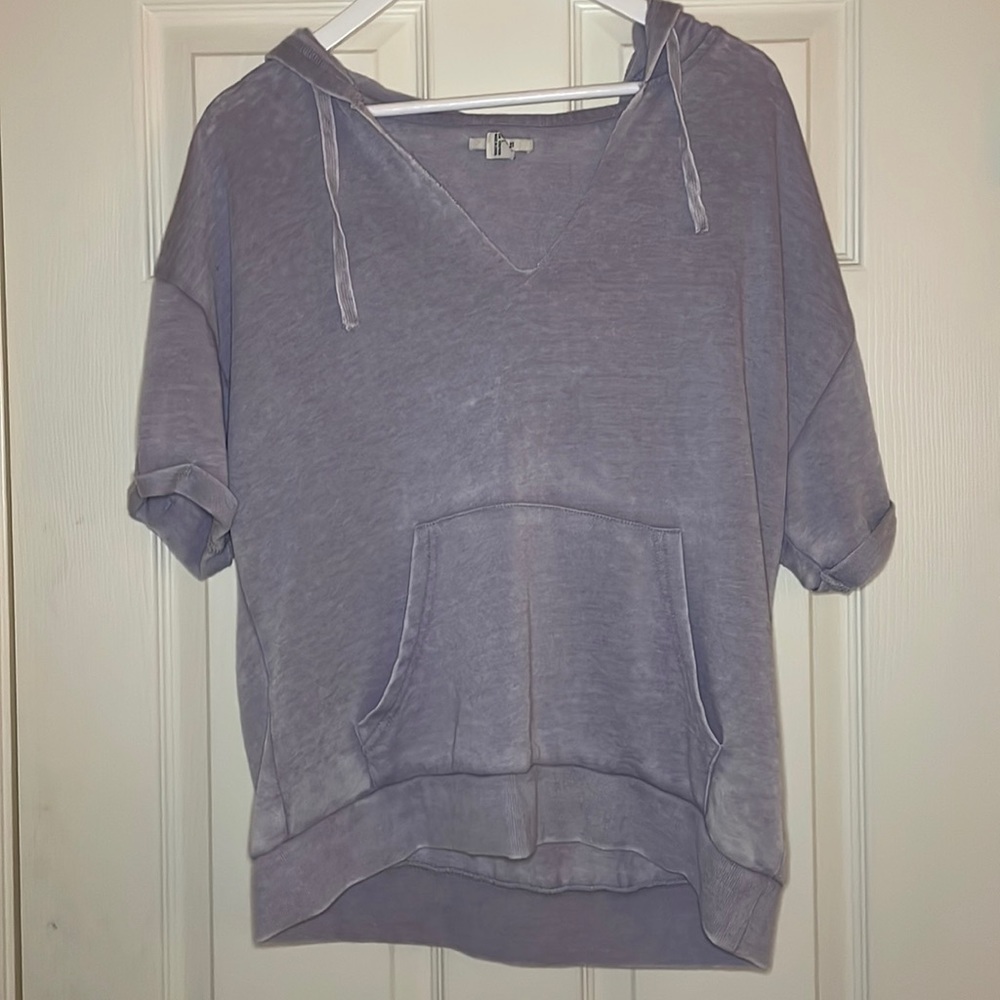Short sleeve hoodie